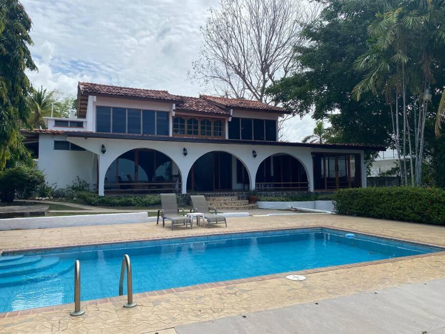 Coronado Beachfront Tropical Home! 普拉亚科罗纳多 外观 照片